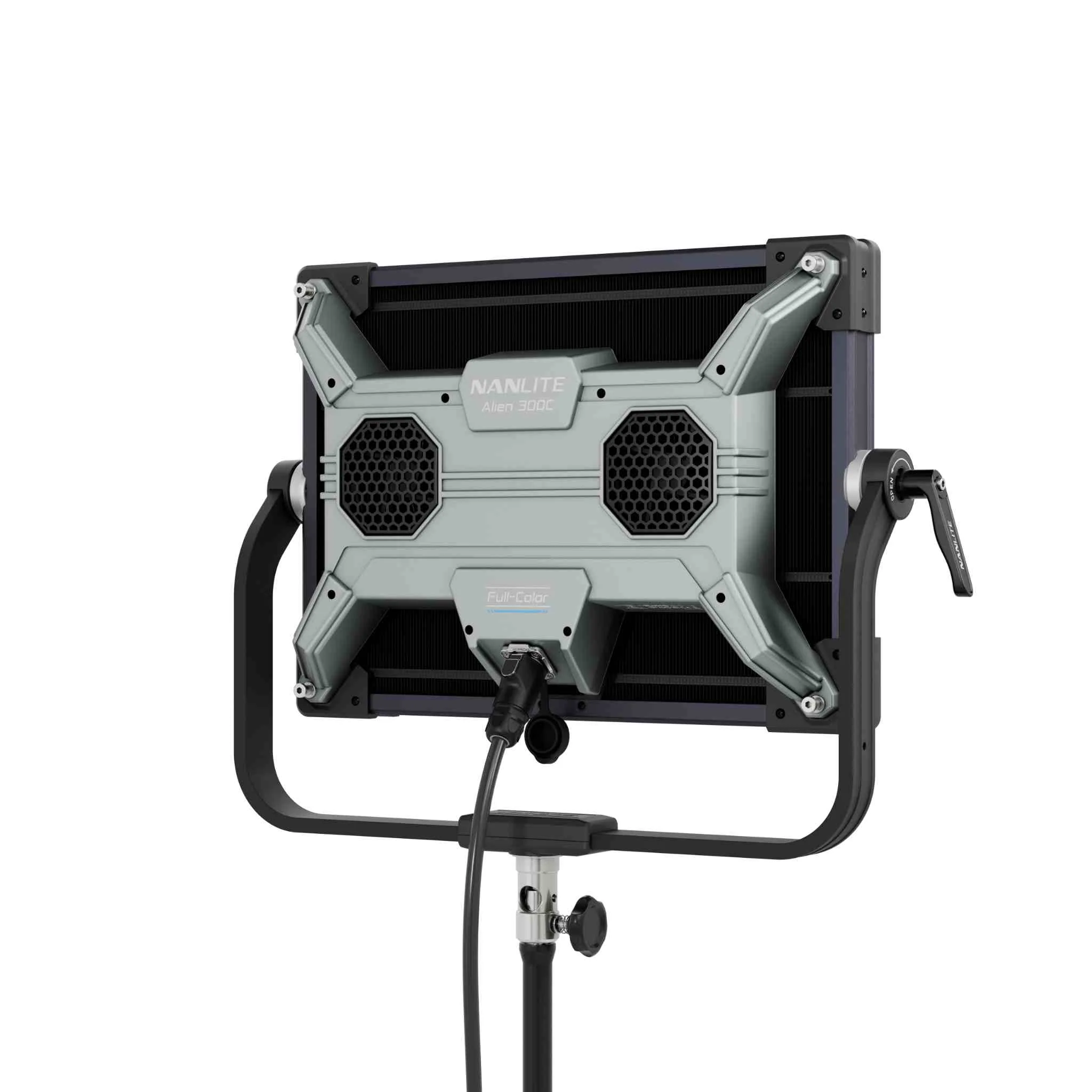 Alien 300C RGBWW LED Panel Light with CRMX - Image 16