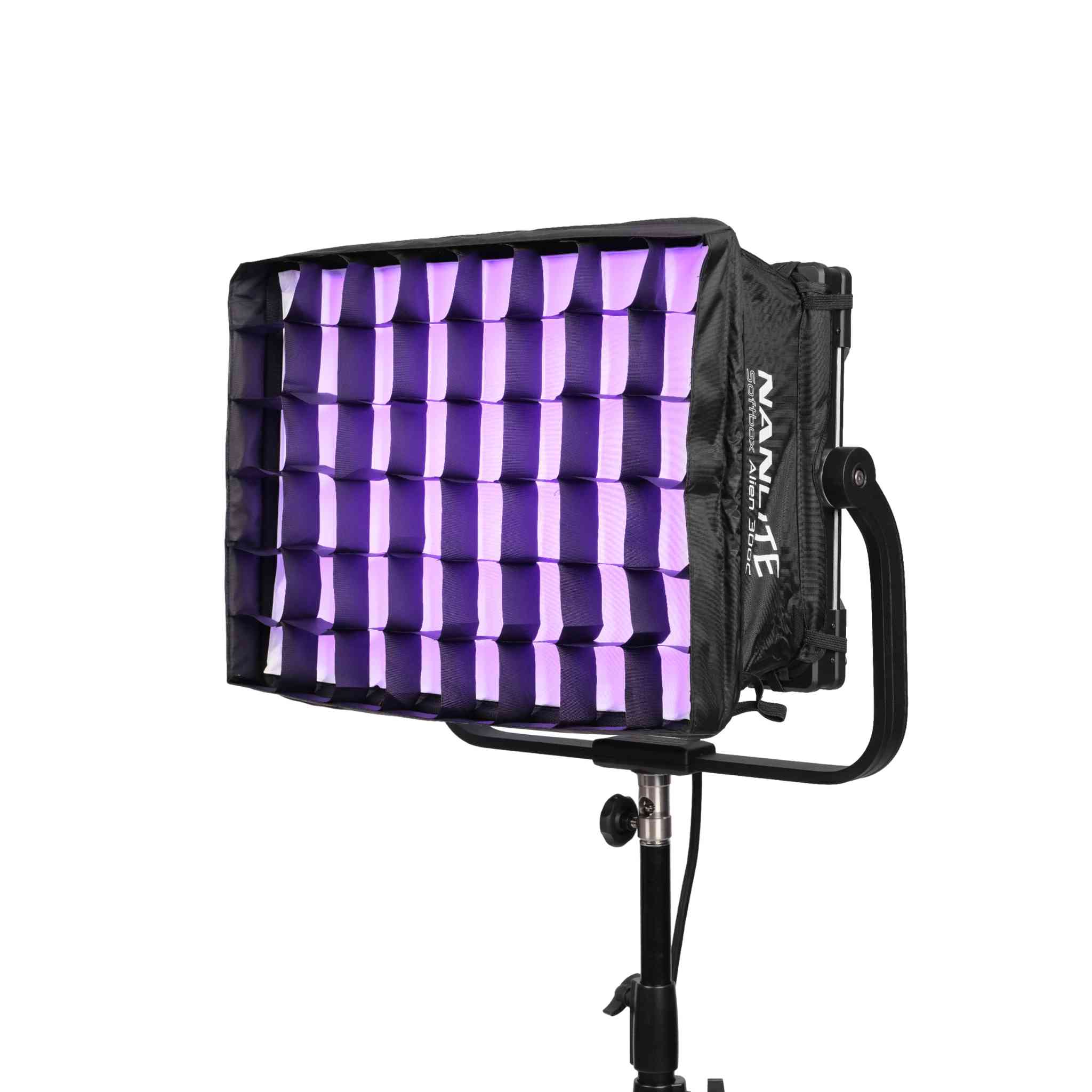 Alien 300C RGBWW LED Panel Light with CRMX - Image 3