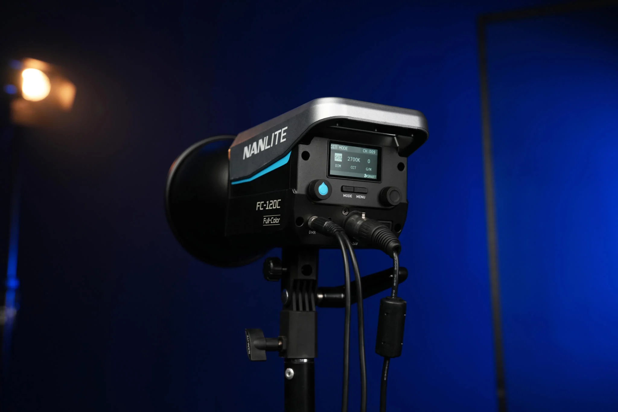 FC-120C Full-Color LED Spotlight - Image 11