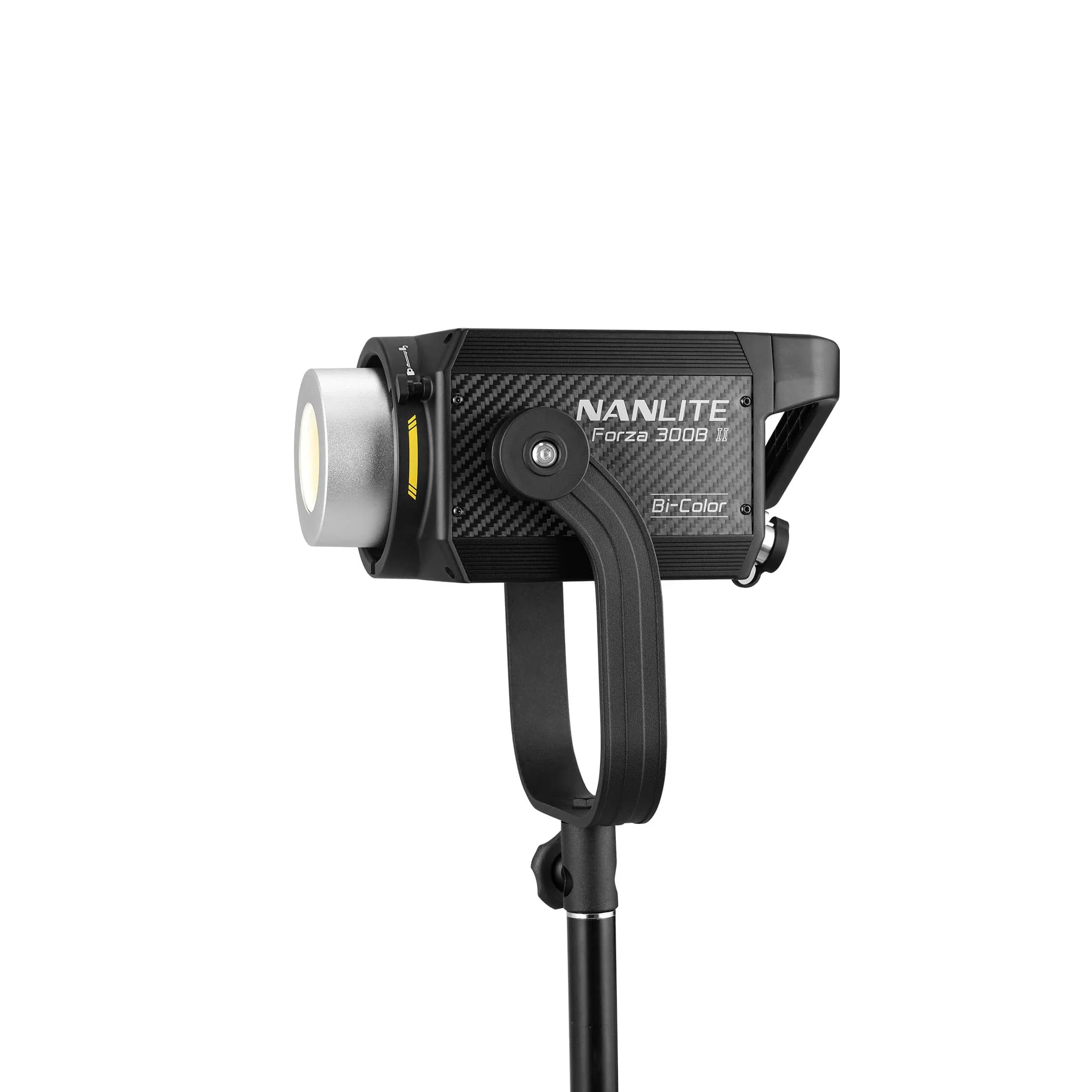 Forza 300B II LED Spotlight and FL-20G Fresnel Rolling Case Kit - Image 7